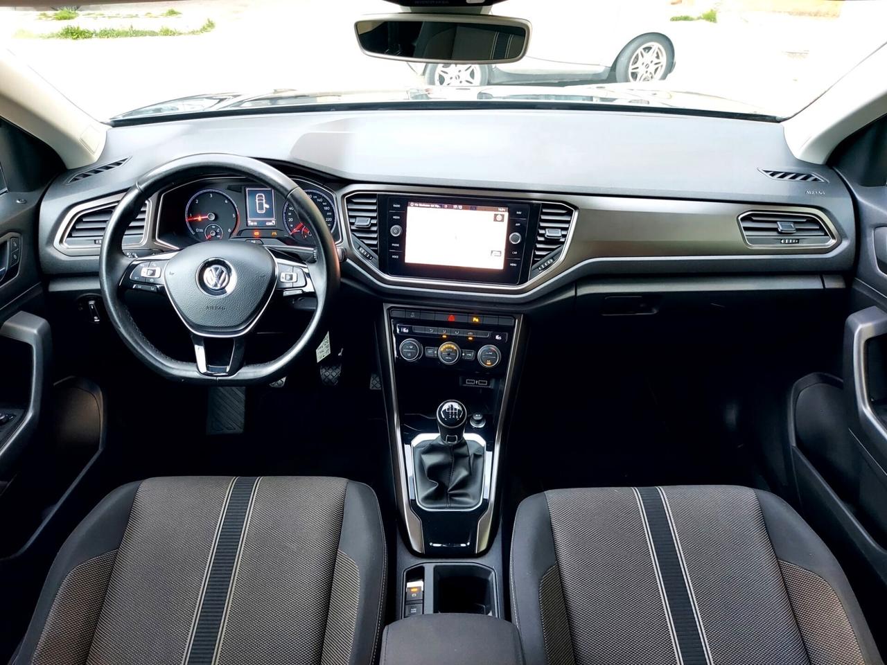 Volkswagen T-Roc 1.6 TDI SCR Business BlueMotion Technology
