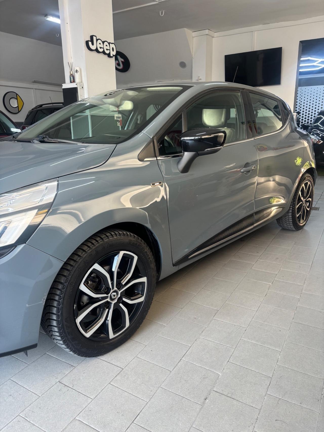 Renault Clio TCe 12V 90 CV GPL 5 porte Moschino Intens