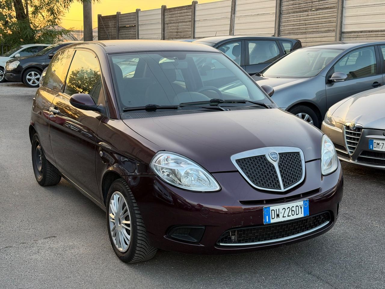 Lancia Ypsilon 1.2 Versus