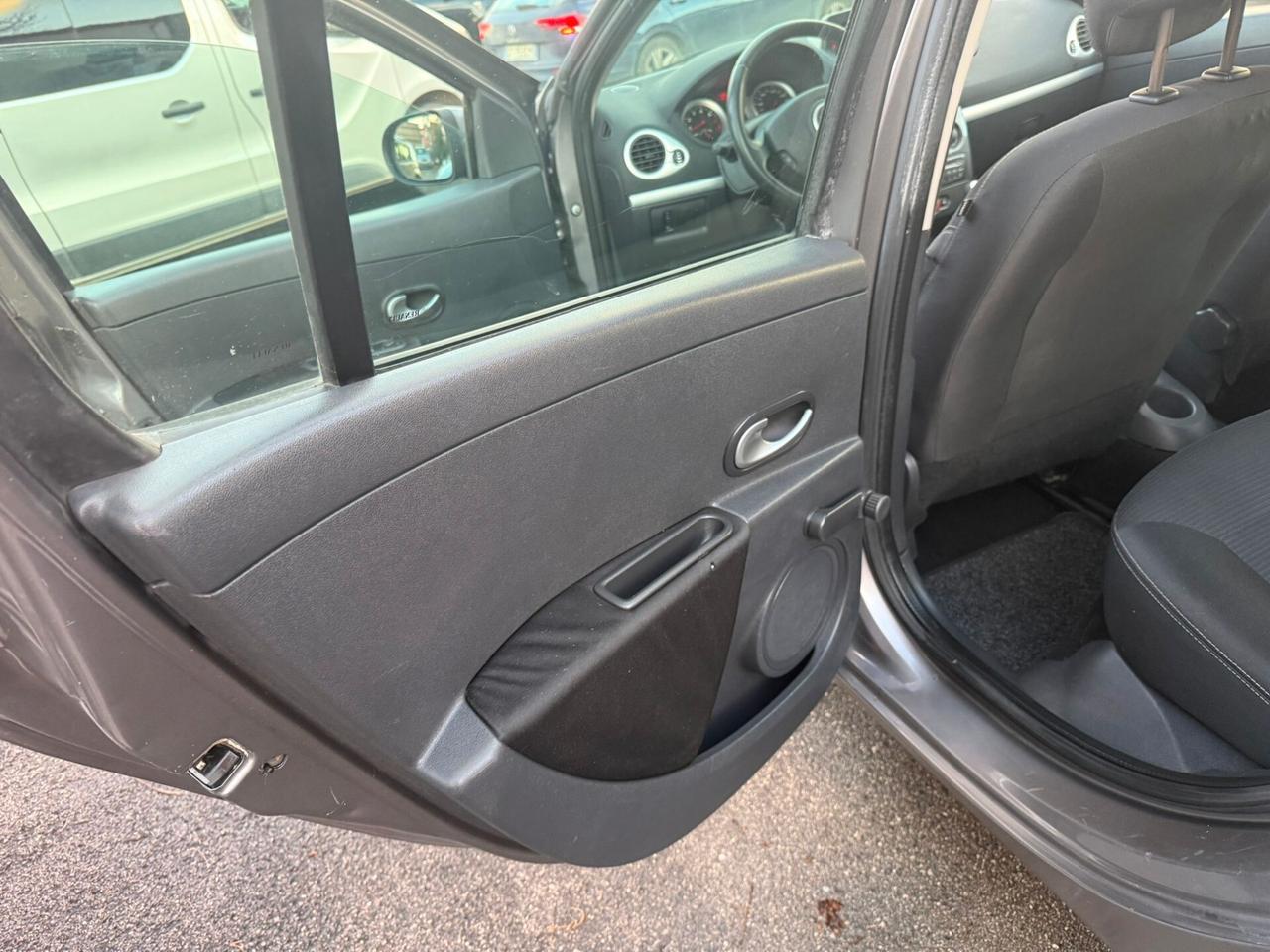 Renault Clio 1.2 Dynamique GARANTITA 2012