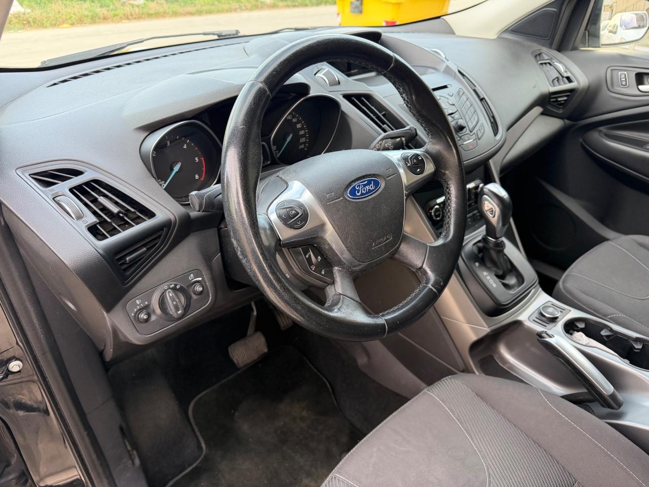Ford Kuga 2.0 TDCI 140 CV 4WD Powershift Titanium