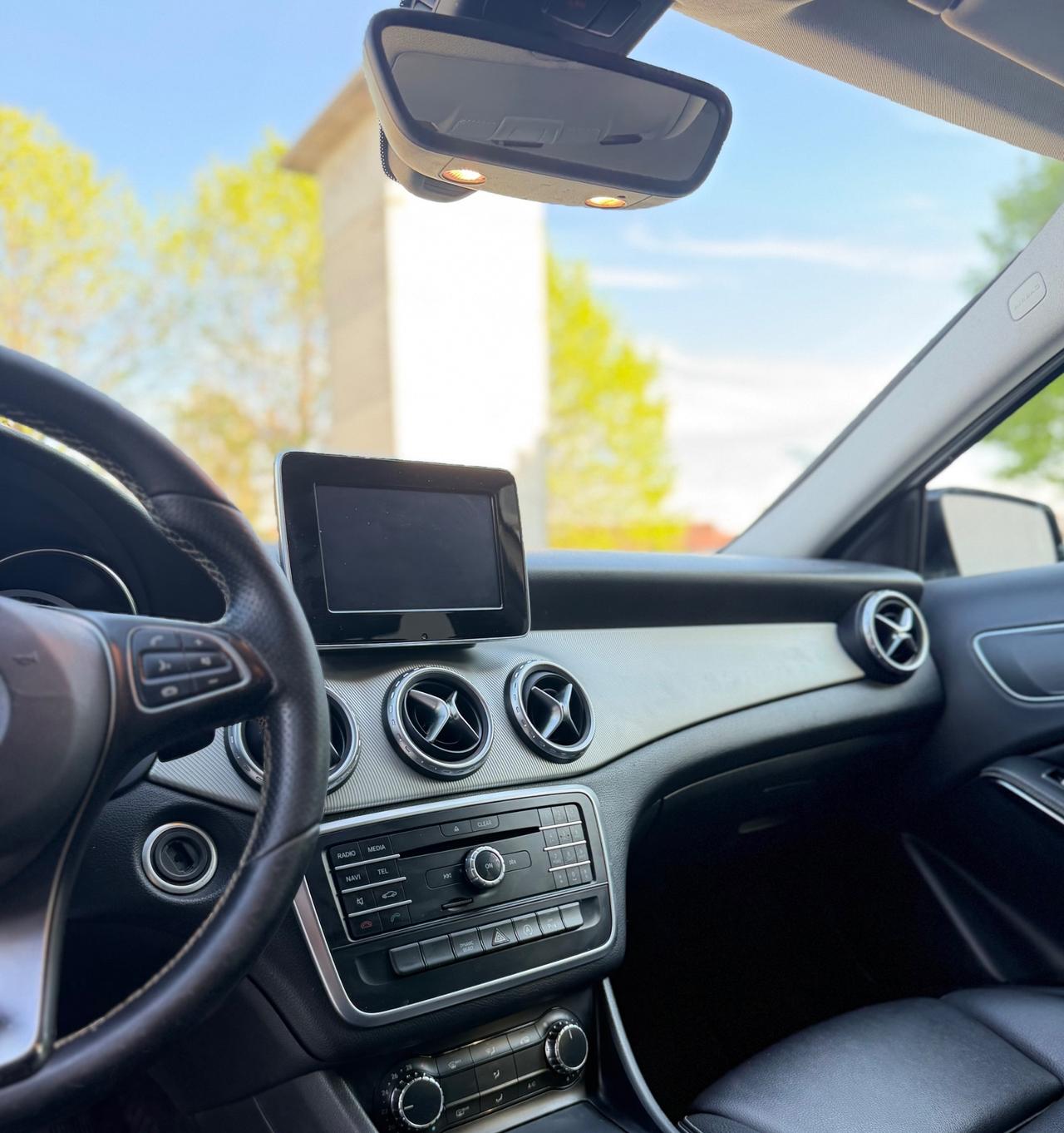 Mercedes-benz GLA 200 d Automatic Premium