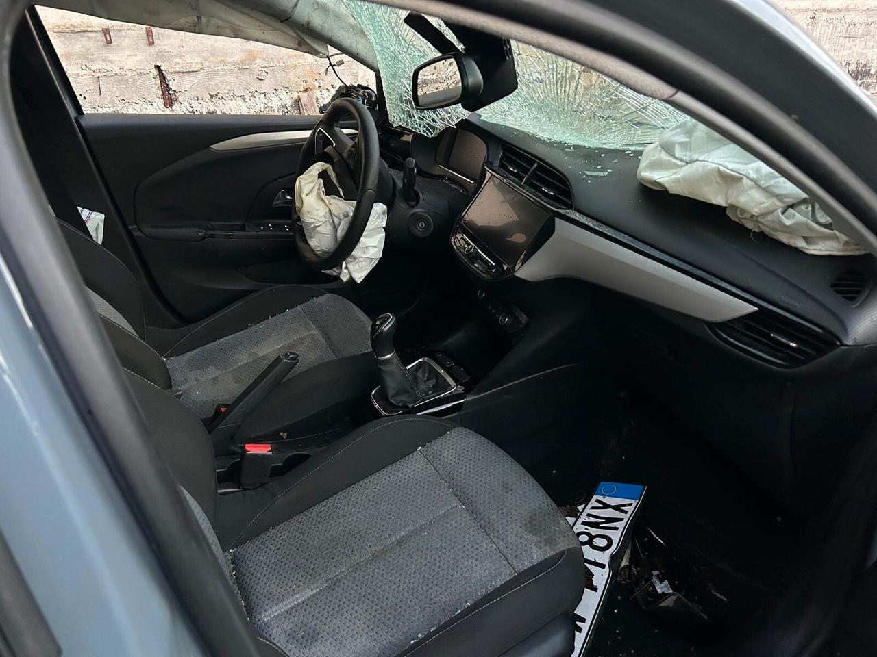 Opel Corsa 1.2 Edition 2024 sinistrata incidentata