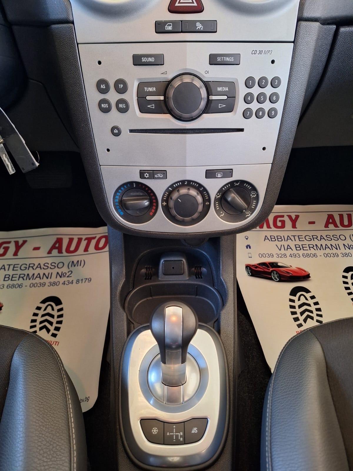 Opel Corsa 1.2 benzina 5 p. Automatico