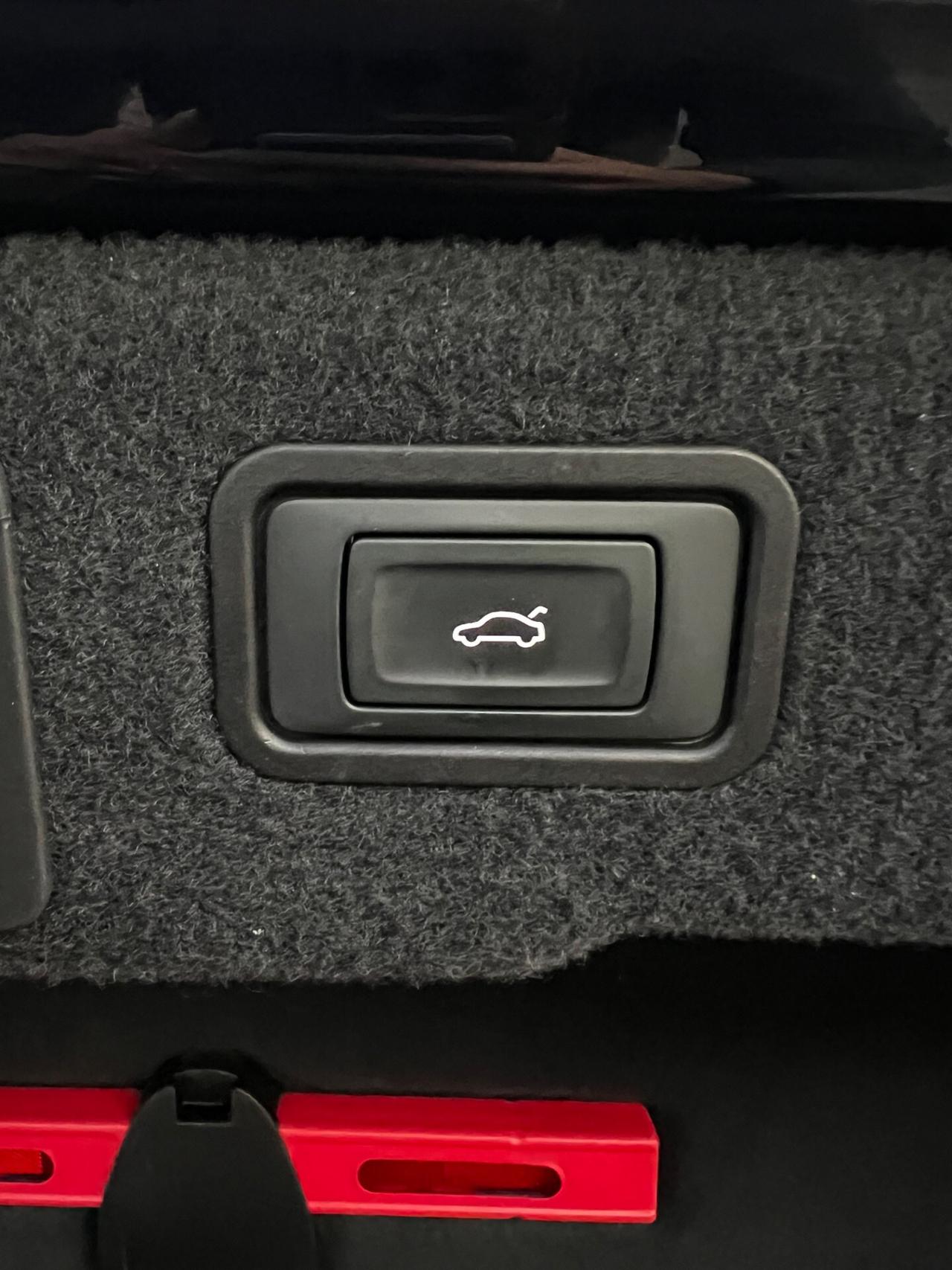 Audi A8 50 TDI 3.0 quattro 286 cv 2020