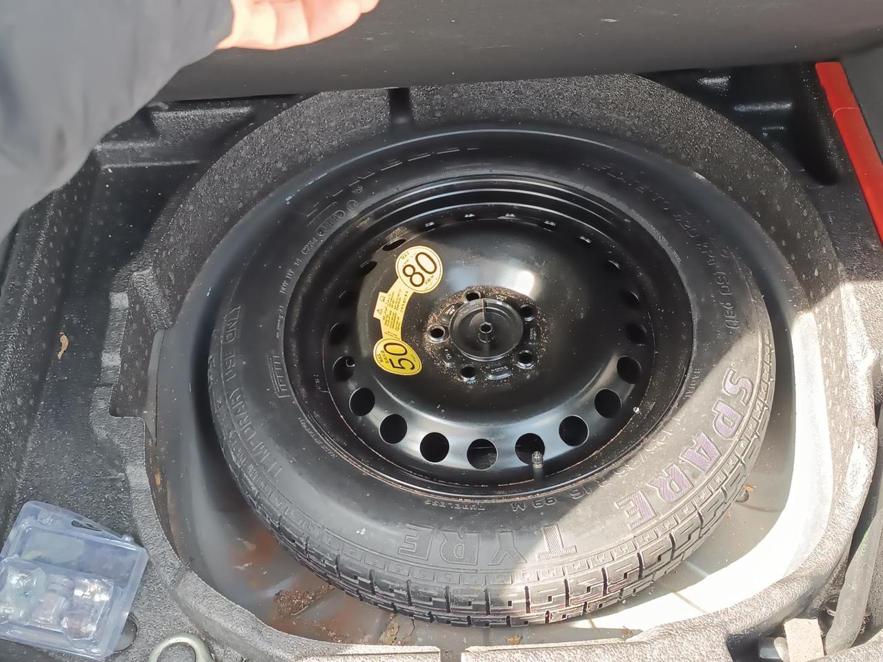 Volvo V50 1.6d R-design