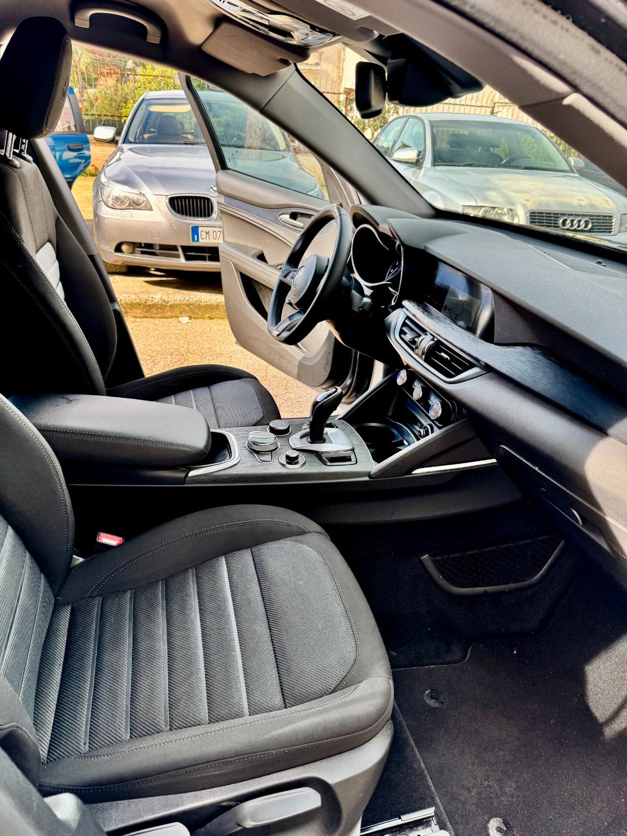 Alfa Romeo Stelvio 2.2 Turbodiesel 210 CV AT8 Q4 Super