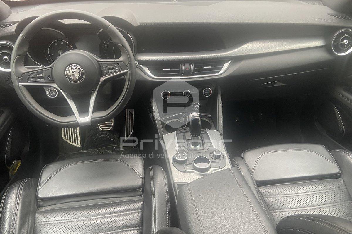 ALFA ROMEO Stelvio 2.0 Turbo 280 CV AT8 Q4 Super