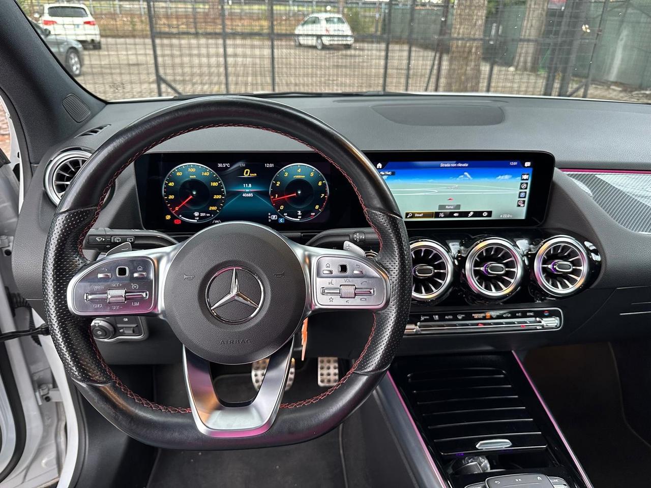 Mercedes-benz GLA 200 Automatic Premium amg kamera *promo*