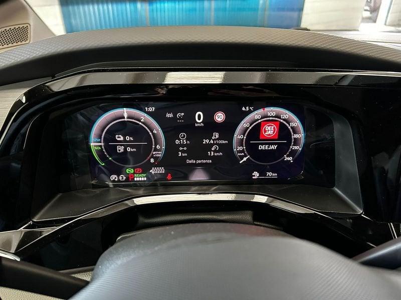 Volkswagen Multivan Multivan 1.5 PHEV DSG 4Motion Edition