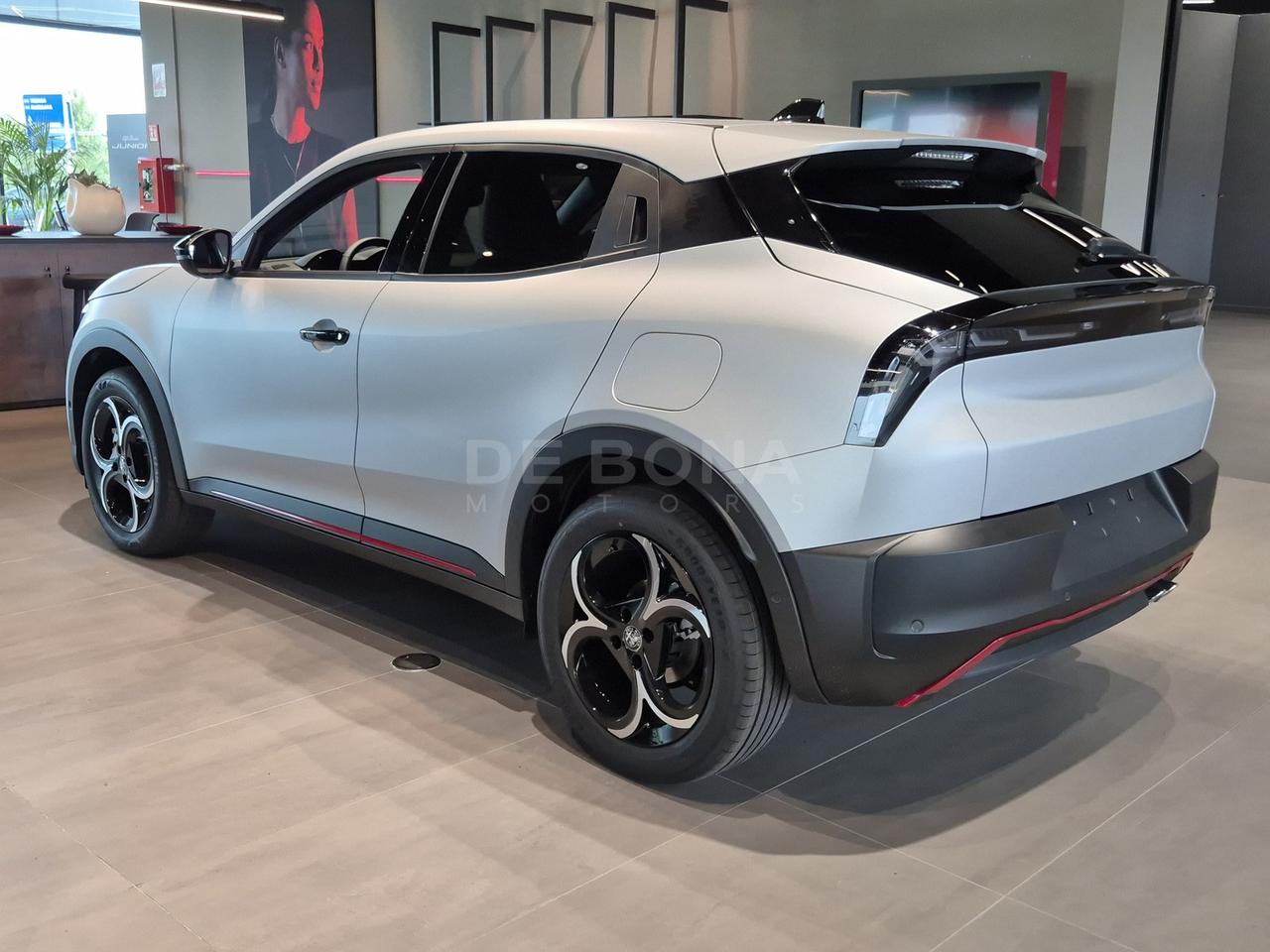 Alfa Romeo Junior 1.2 ibrida speciale 145cv edct6