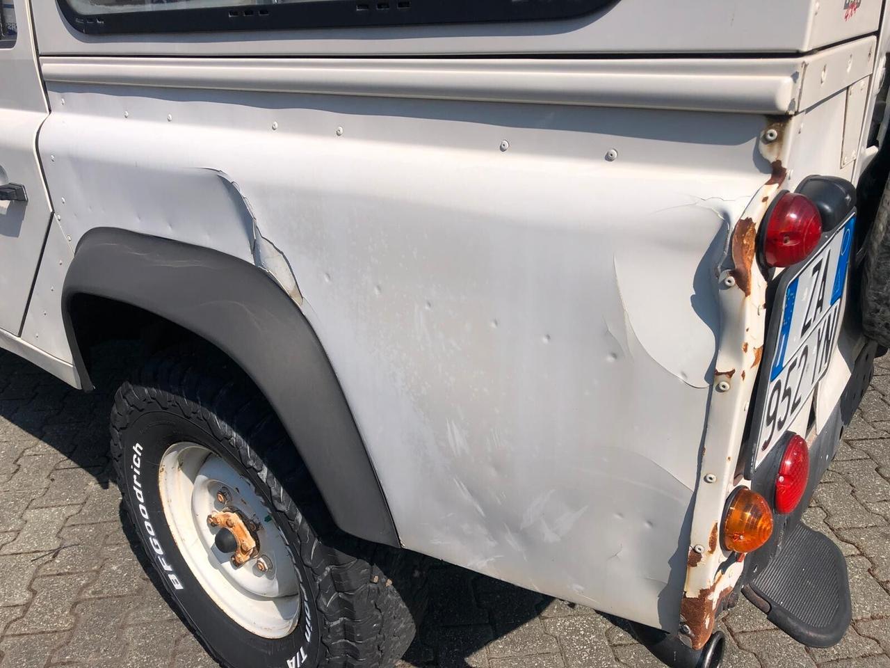 Land Rover Defender 110 2.4 TD4 Station Wagon UNICO PROPRIETARIO FATTURABILE IVA DEDUCIBILE POSSIBILITA' DI GARANZIA EUROPEA CONFORMGEST FINO A 36 MESI!!!