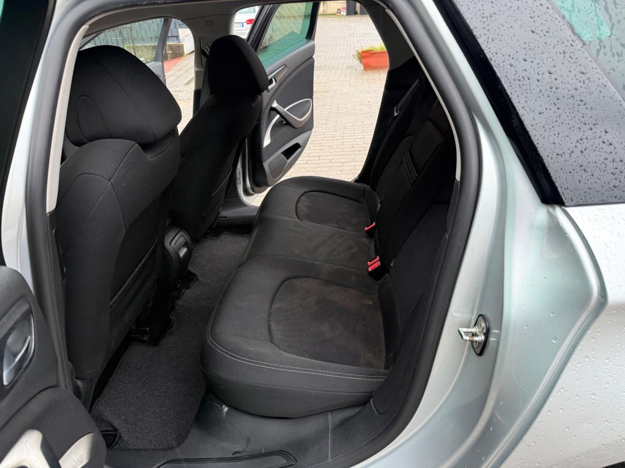 Citroen C5 1.6 HDi 110 airdream Dynamique Tourer