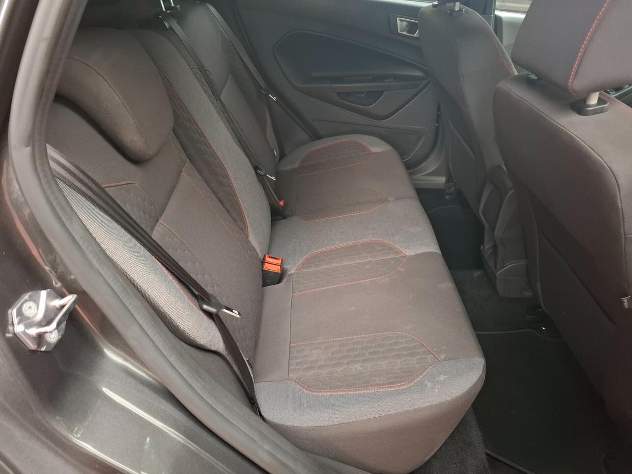 Ford Fiesta st line 5 porte