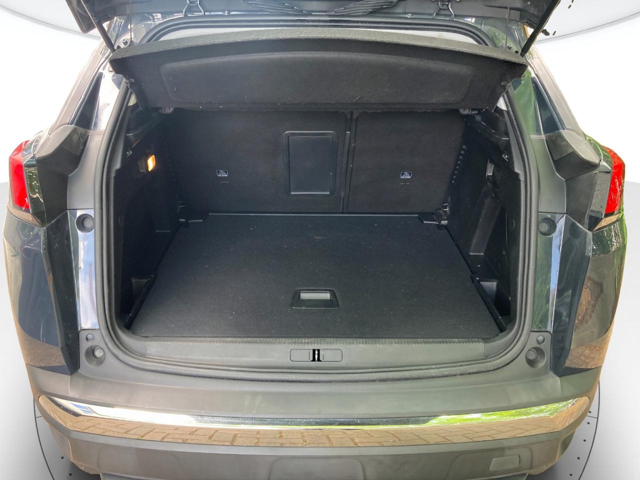 PEUGEOT 3008 1.5 bluehdi Active s&s 130cv eat8