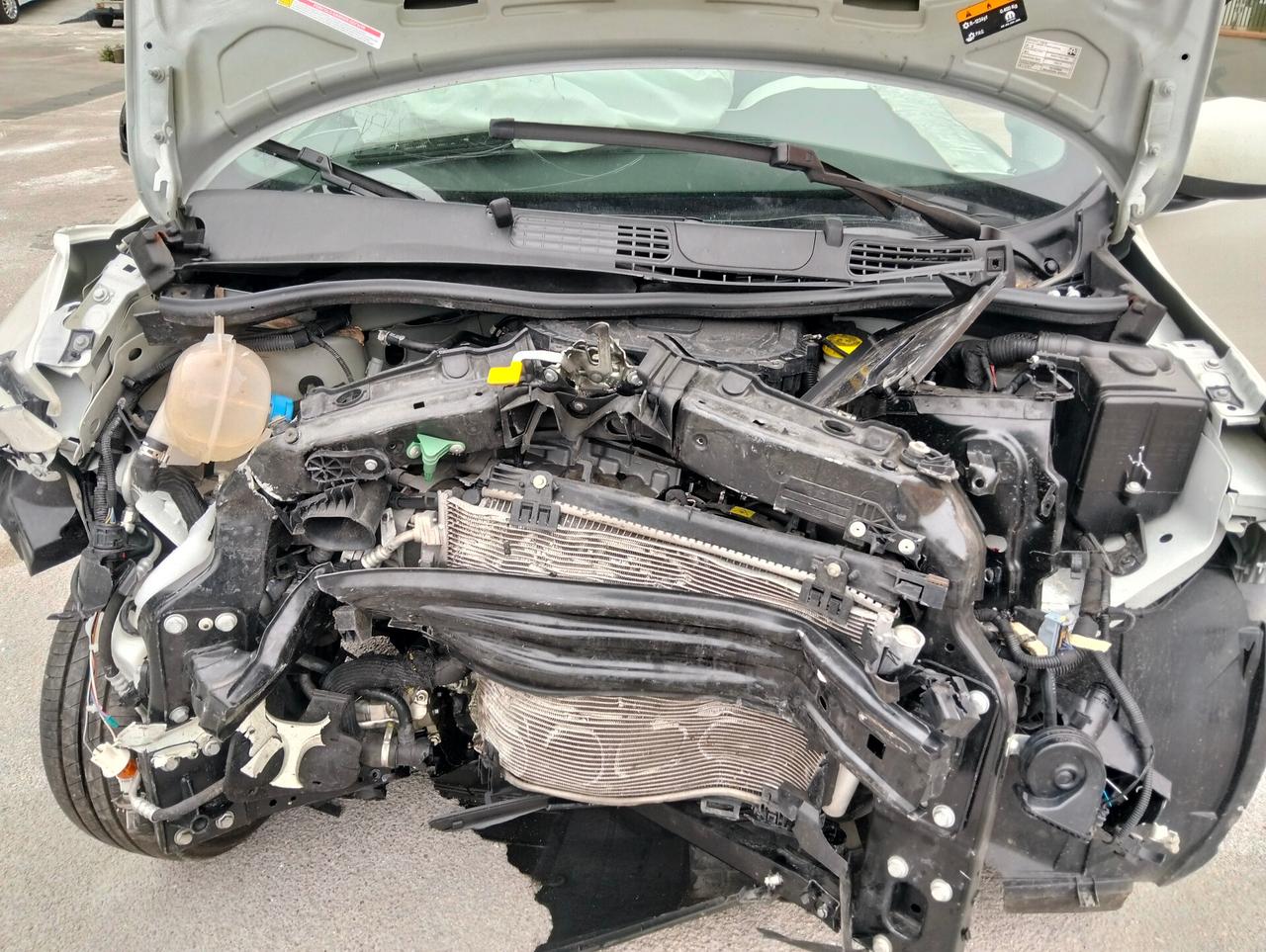 Fiat Pandina 1.0 Hybrid CROSS 2024 SINISTRATA