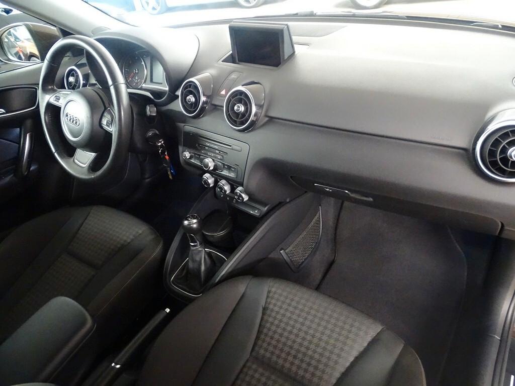 Audi A1 SPB 1.6 TDI Ambition 90 CV Xenon neopatentati