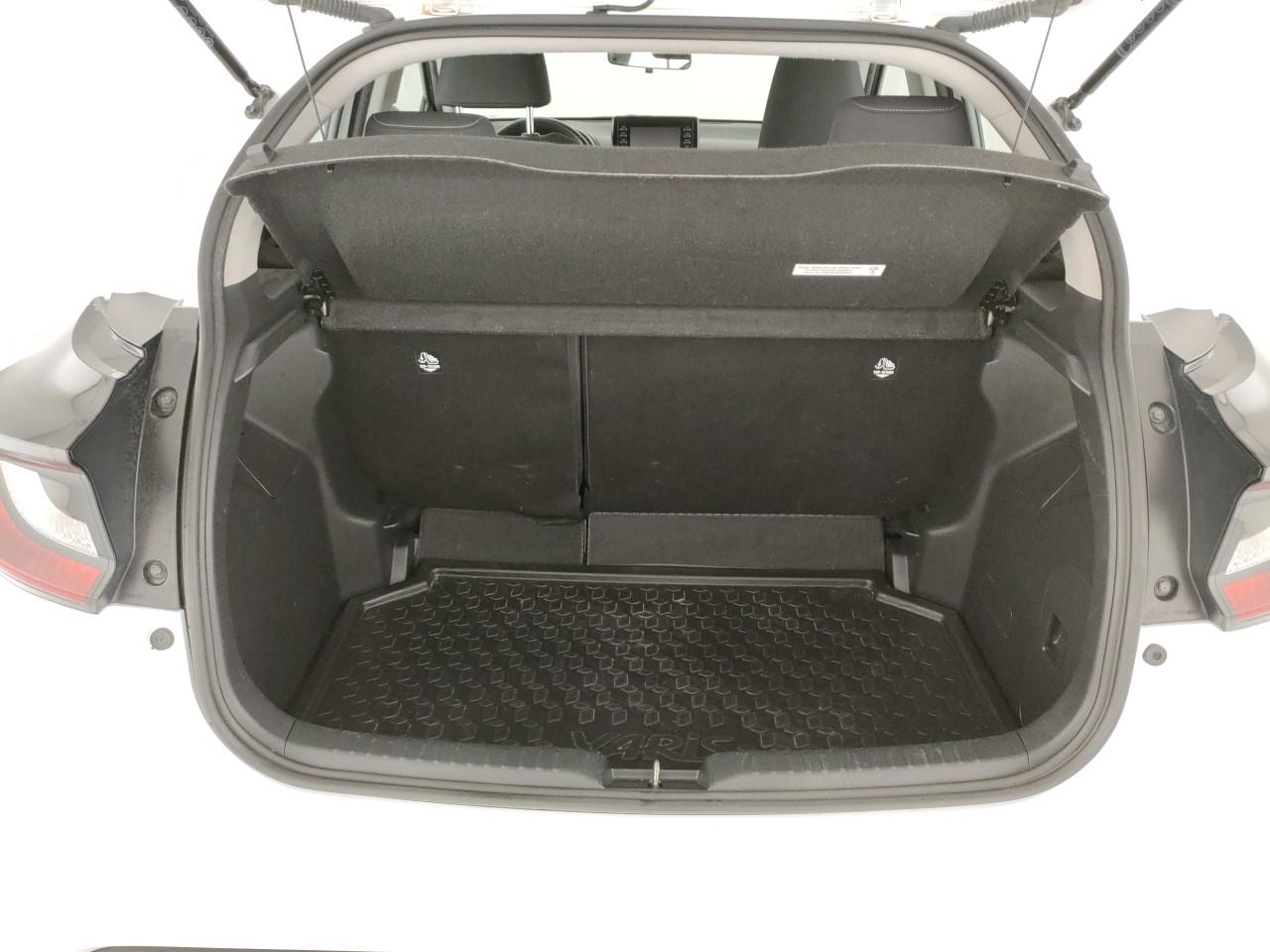 TOYOTA Yaris 1.0 Active