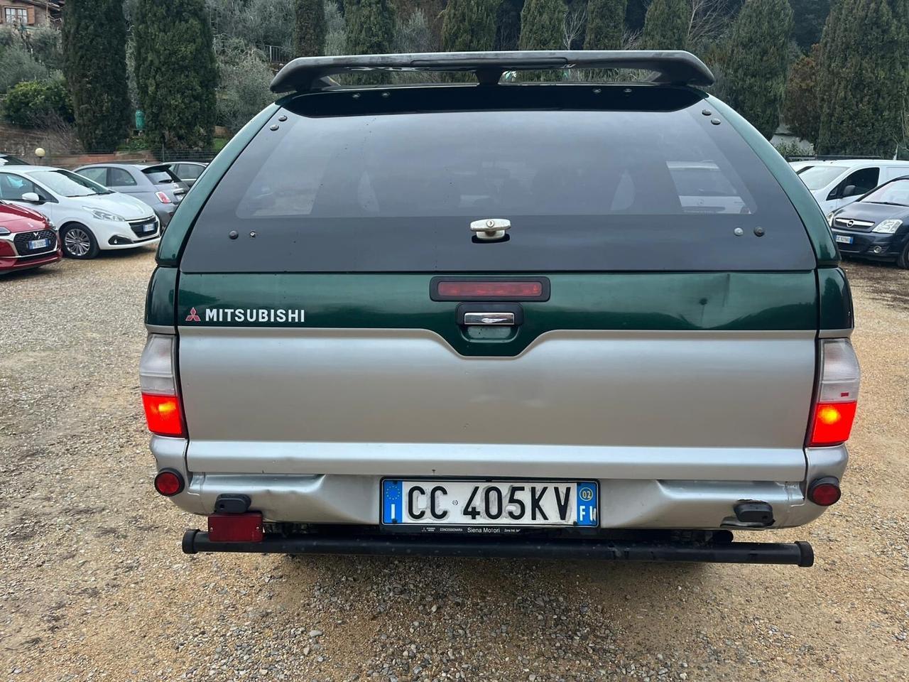 Mitsubishi L200 2.5 Diesel - 4x4 - Pick-Up Cabina