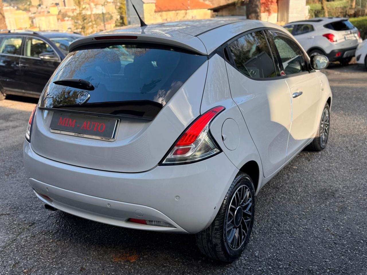 Lancia Ypsilon 1.3 MJT 16V 95 CV EURO6 GARANZIA 1 ANNO