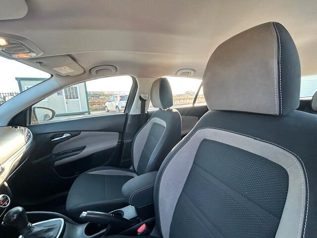 Fiat Tipo 1.6 Mjt S&S DCT SW Lounge