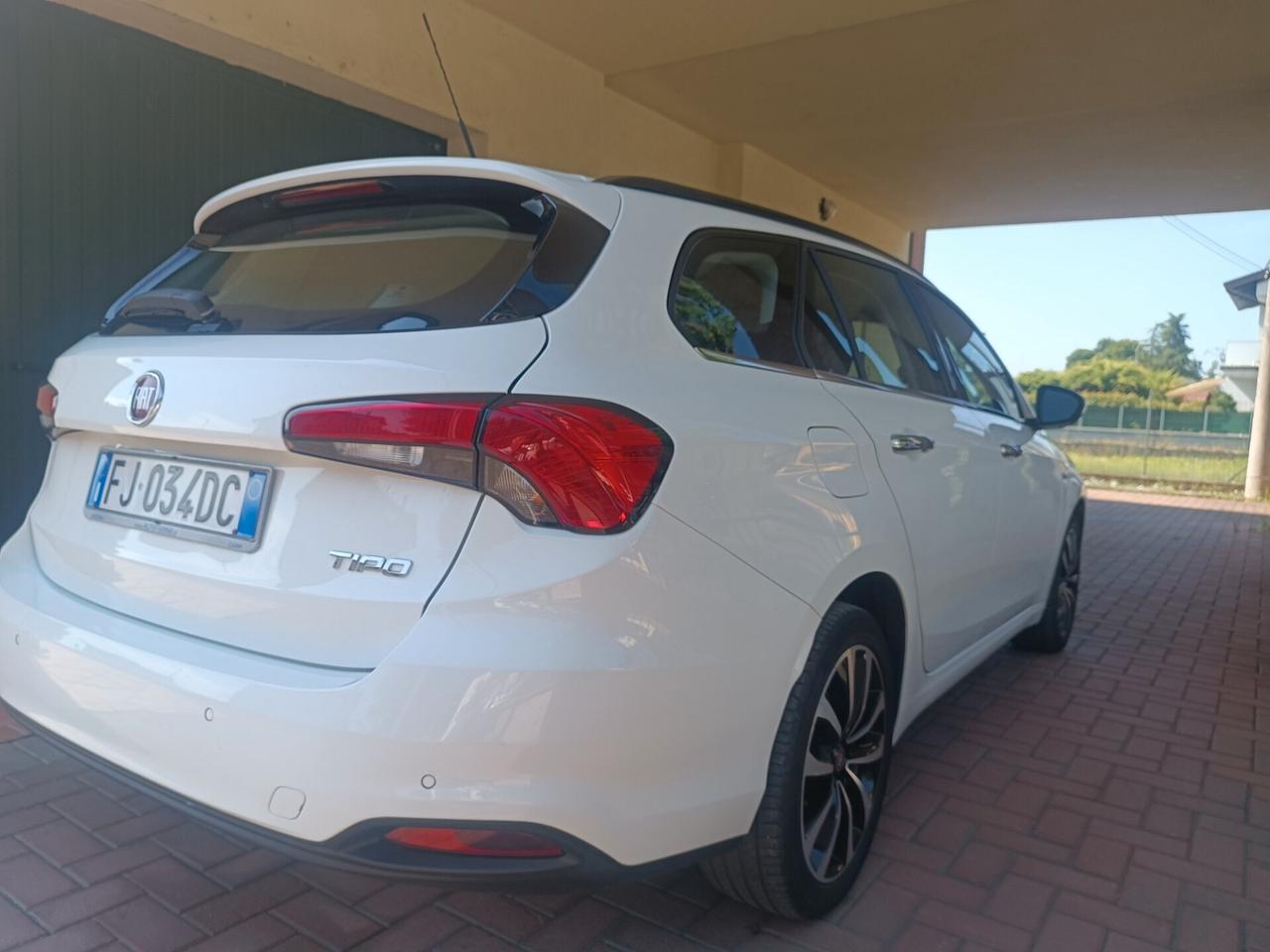 Fiat Tipo 1.4 SW Lounge