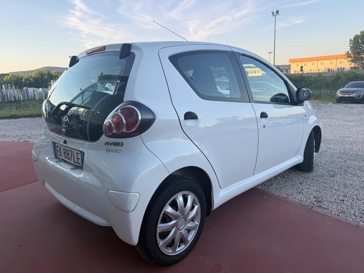 Toyota Aygo 1.0 12V VVT-i 5 porte Deep Ocean Connect