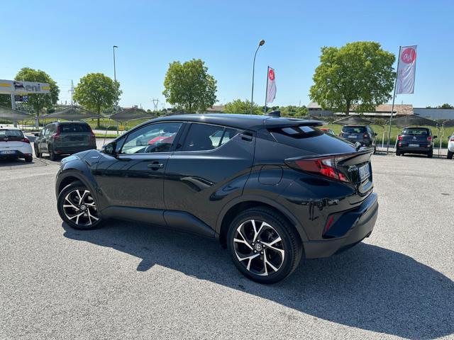 TOYOTA C-HR 1.8 Hybrid E-CVT Lounge