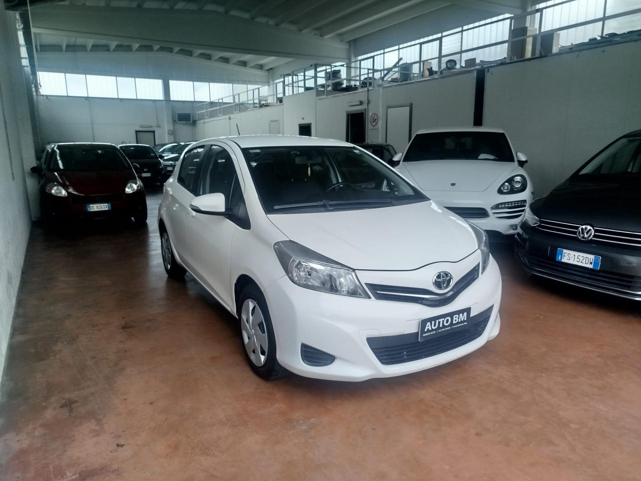 Toyota Yaris 1.0 5 porte Active