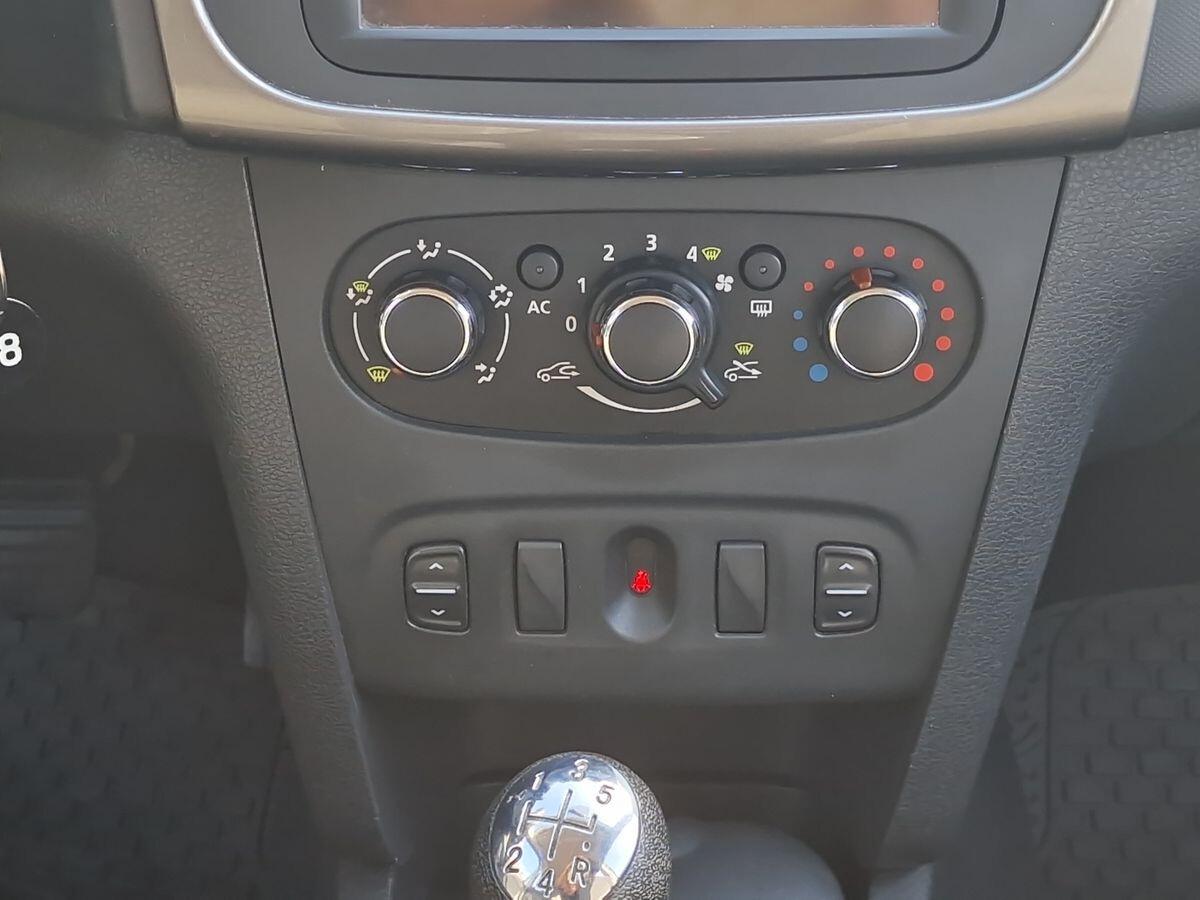 DACIA SANDERO 1.1 B/GPL AMBIANCE