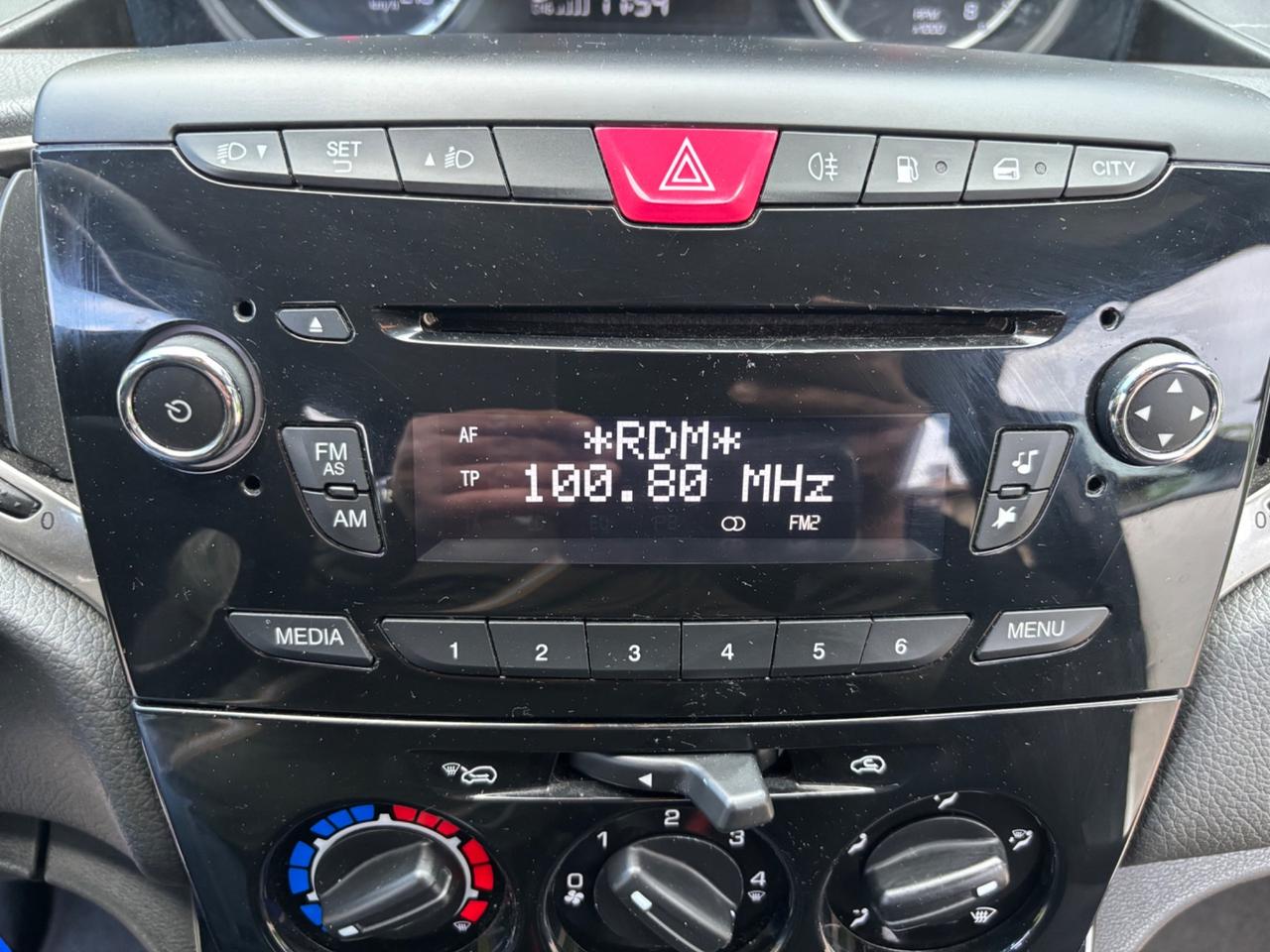 Lancia Ypsilon 0.9 TwinAir 85 CV 5 porte S&S Gold OK NEOPATENTATI