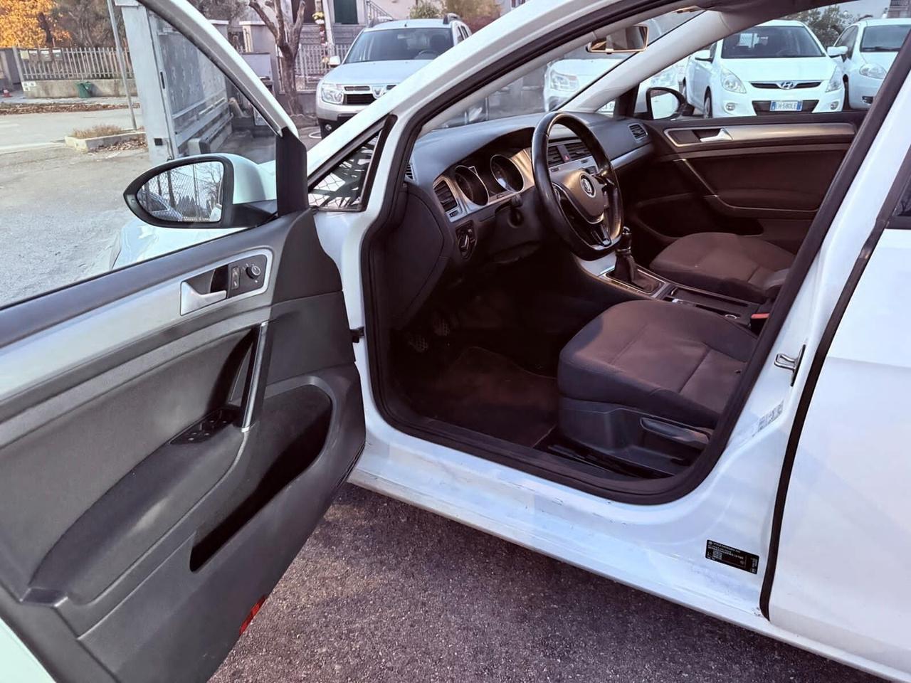 Volkswagen Golf 1.6 TDI 5p. Highline BlueMotion Technology