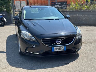 Volvo V40 D2 1.6 Summum