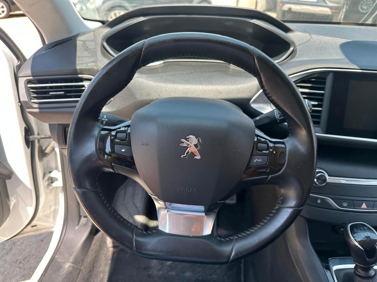 Peugeot 308 BlueHDi 100 S&S Active