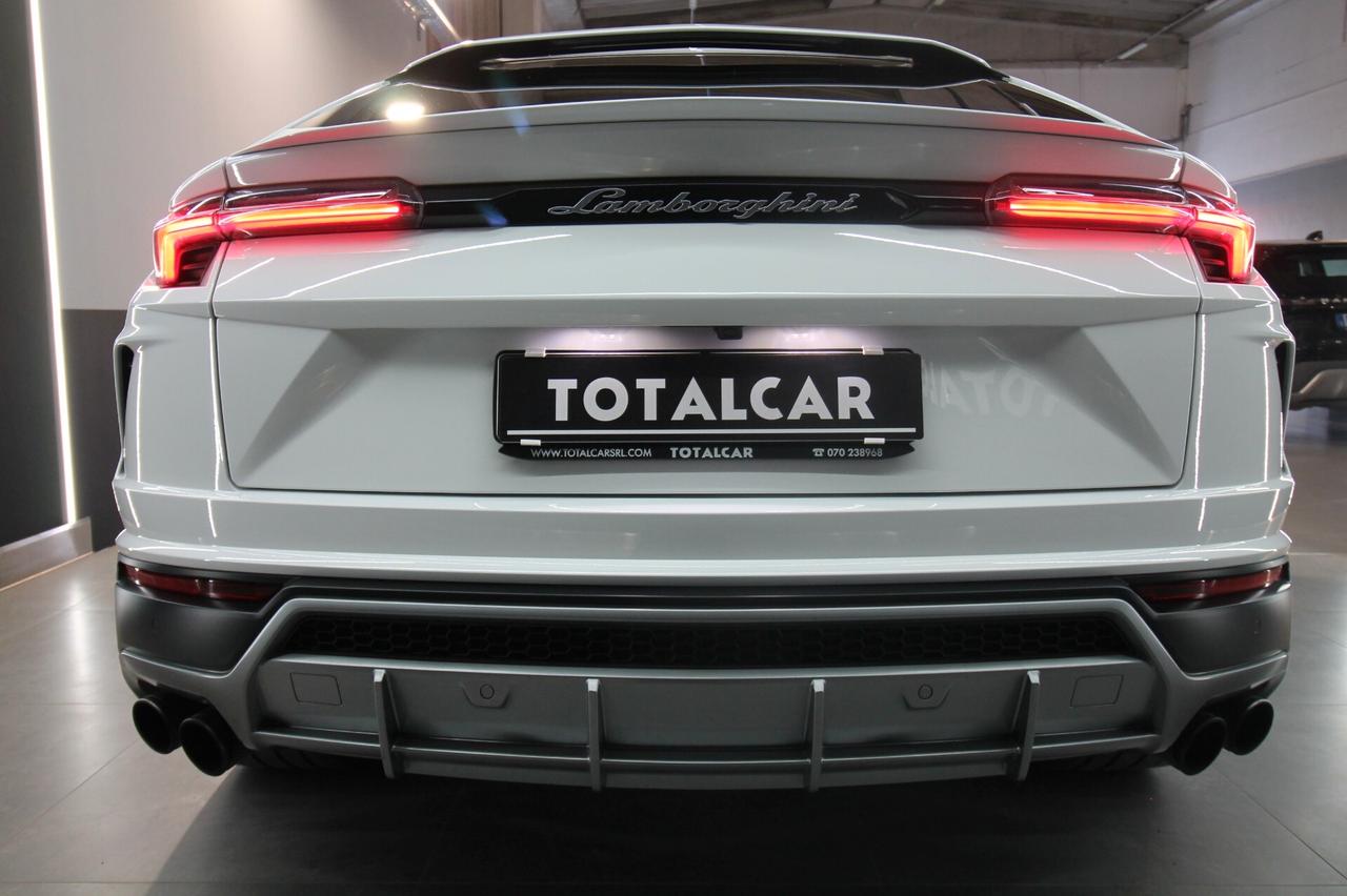 LAMBORGHINI URUS 4.0 650 CV