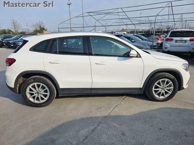 MERCEDES-BENZ GLA 180 GLA 180D Business Extra auto TG : GM513KY