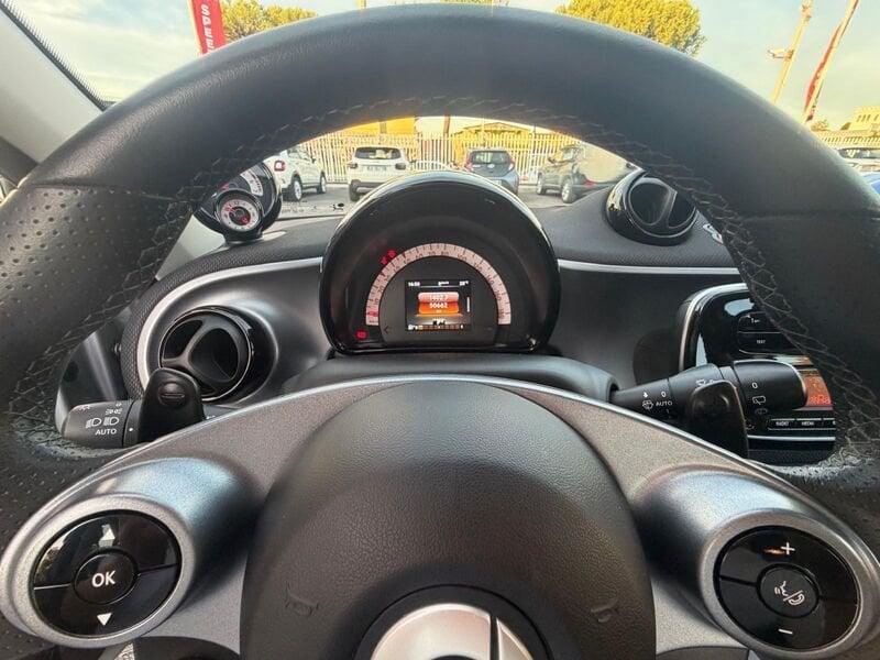 smart forfour Forfour Passion 90cv twinamic,SPORT PACK, LED, PANORAMA!