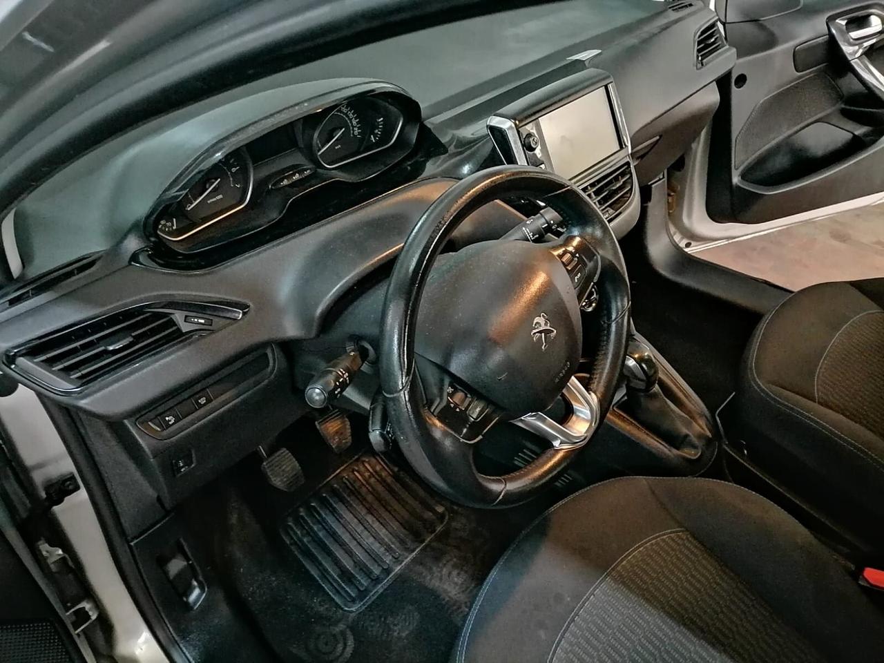 Peugeot 208 1.2 vti 82cv 5p allure Ok Neop.