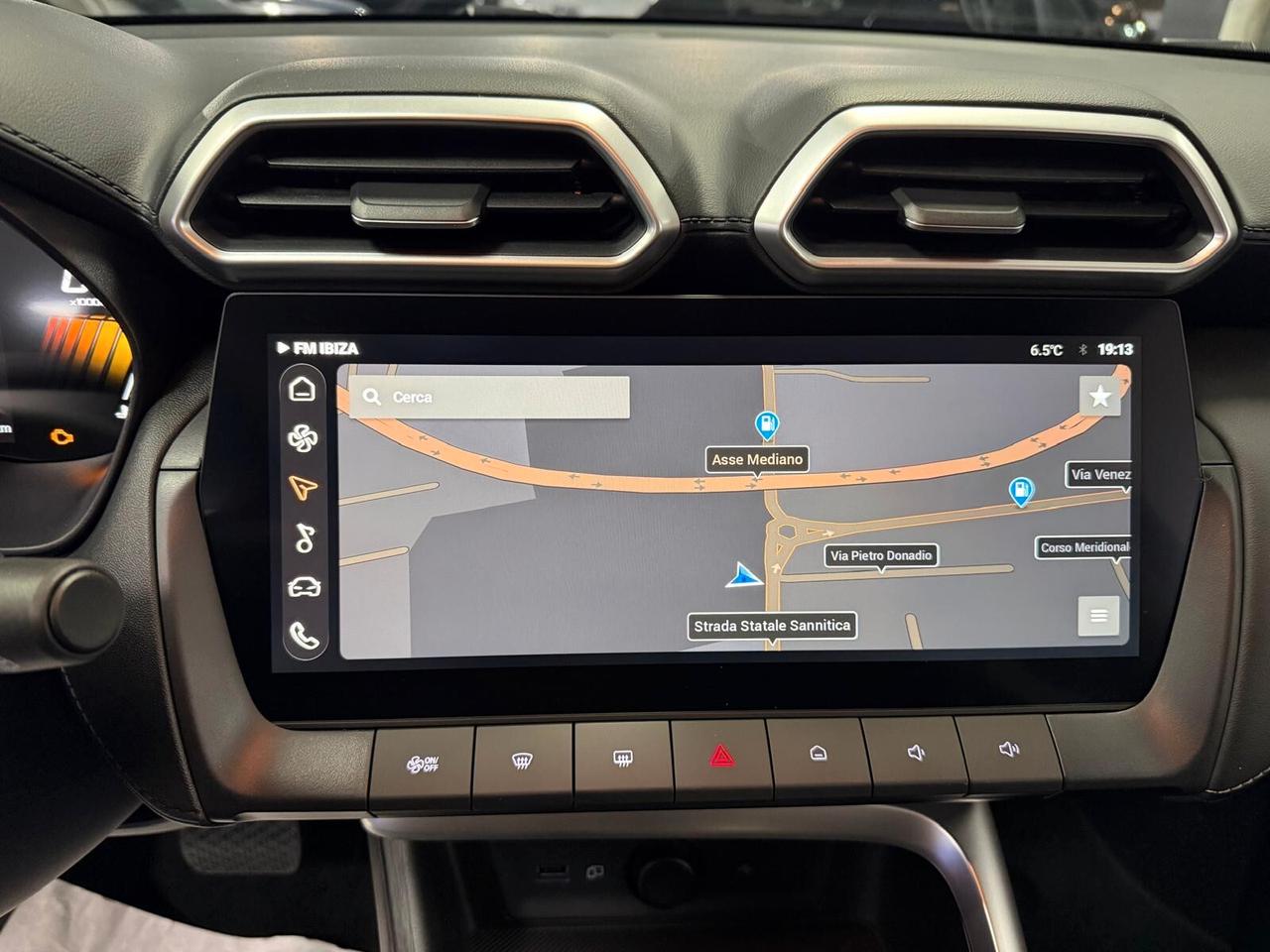 Mg ZS HYBRID + LUXURY