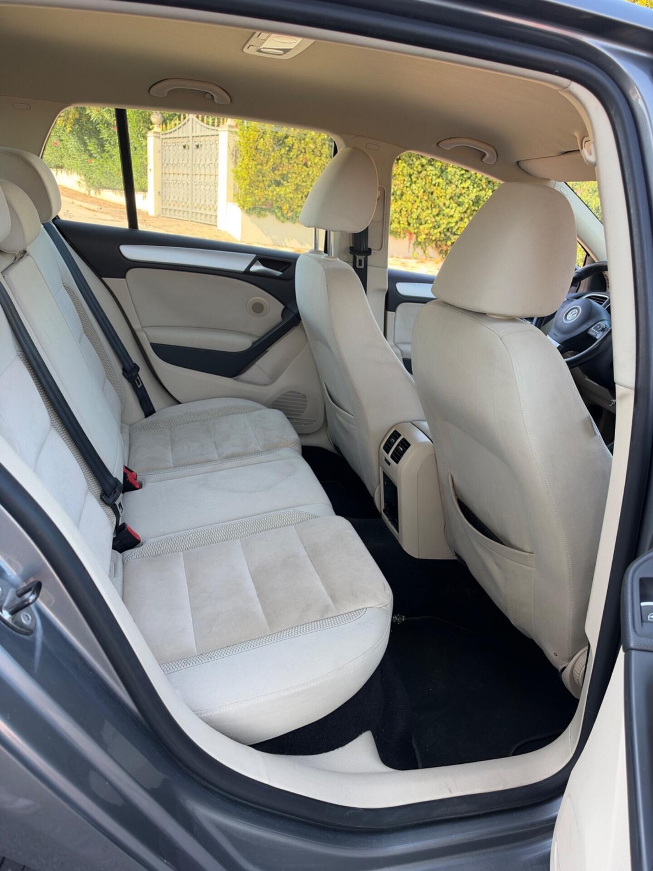 Volkswagen Golf 1.6 TDi cambio automatico DSG