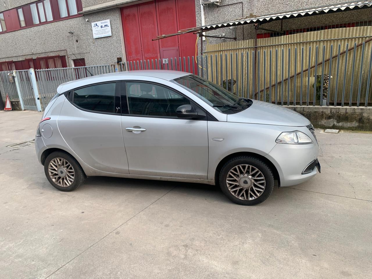 Lancia Ypsilon 1.3 MJT 16V 95 CV 5 porte S&S Gold