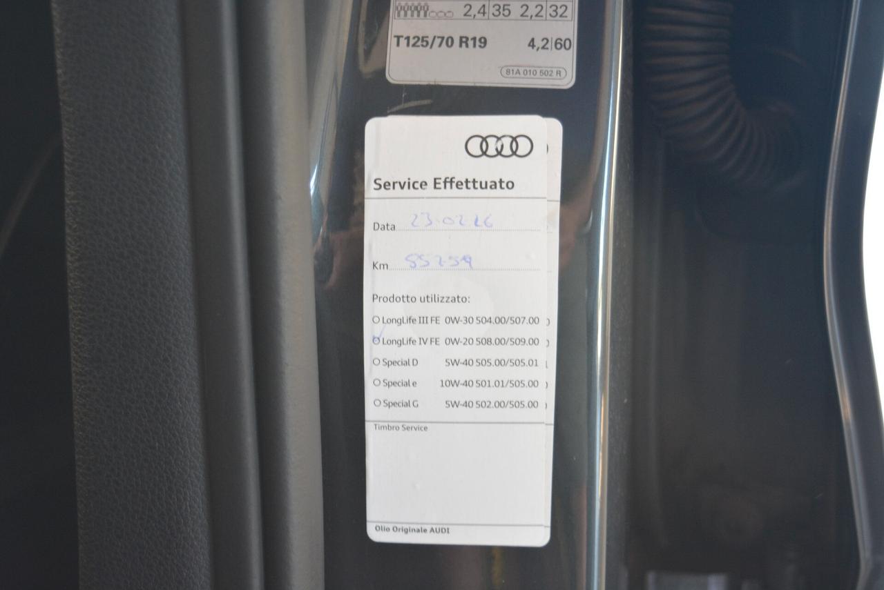 Audi Q2 30 TFSI Business telecamera