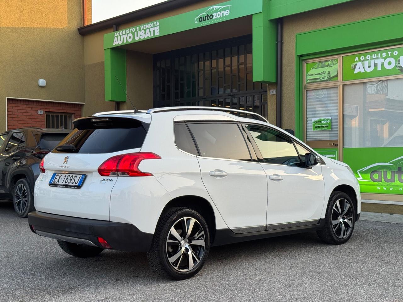 Peugeot 2008 1.6 e-HDi 92 CV Stop&Start Urban Cross