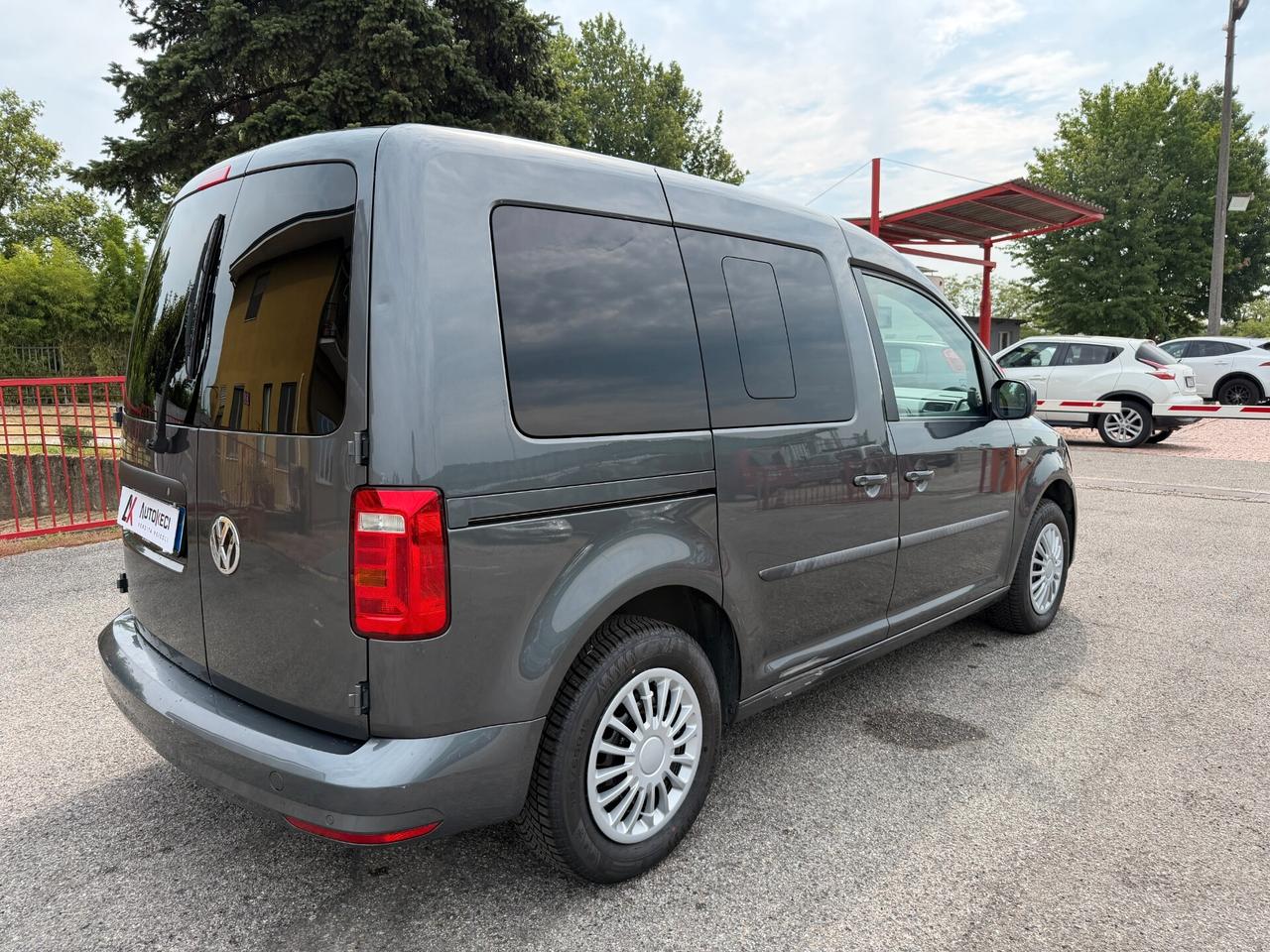 Volkswagen Caddy 2.0 TDI 102CV - AUTOMATICA - N1