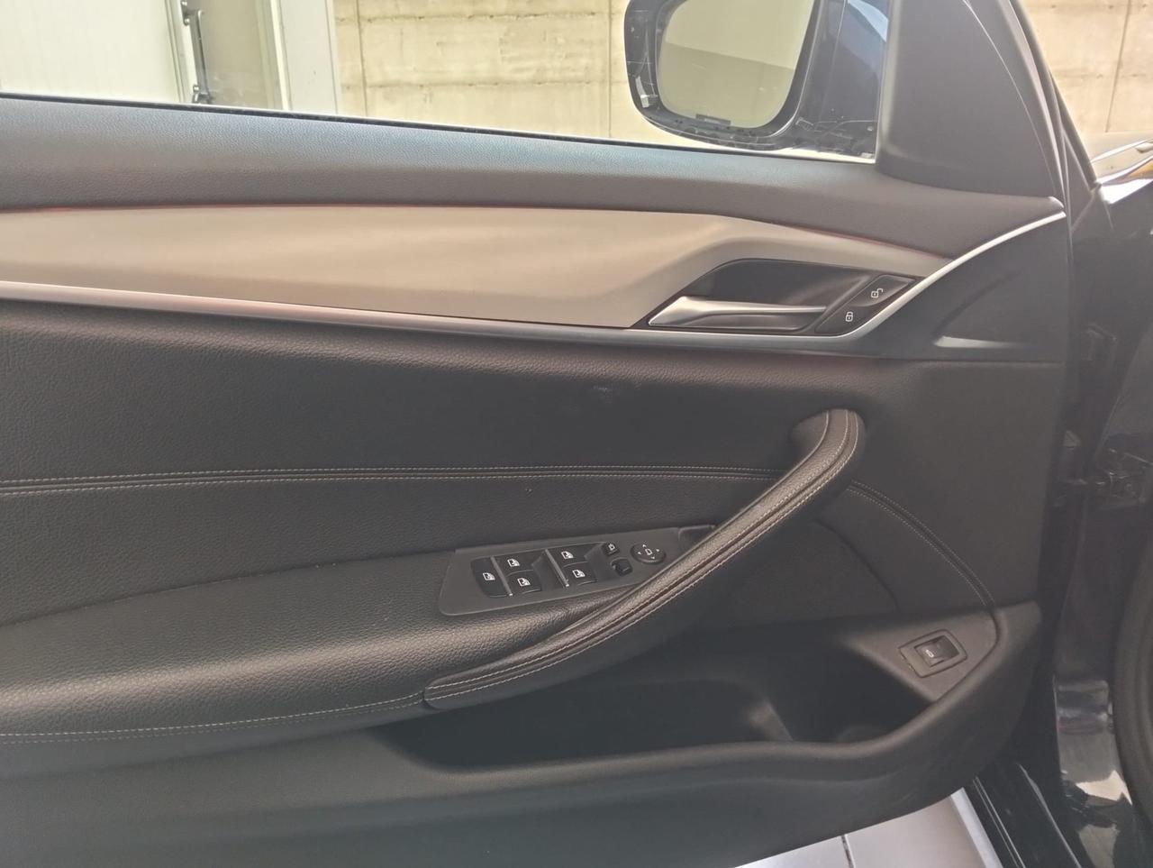 Bmw 520 520d aut. Touring Luxury