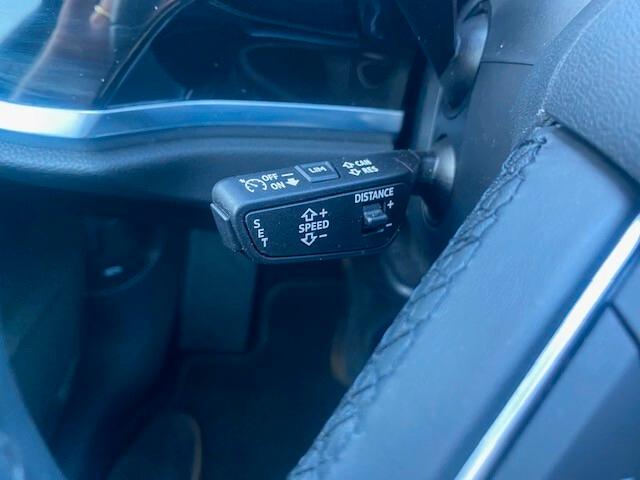 AUDI Q3 SPORTBACK 35 2.0 TDI S-LINE S-TRONIC IDENTITY BLACK