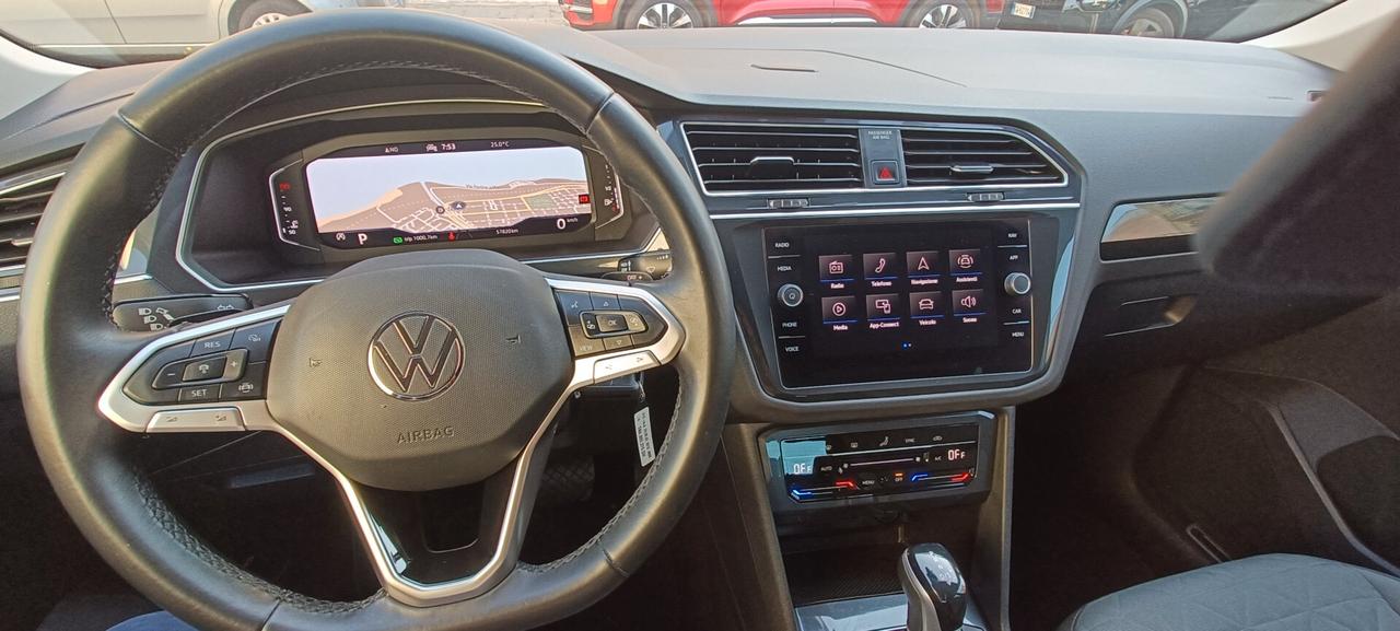 Volkswagen Tiguan 2.0 TDI 150 CV SCR DSG R-Line
