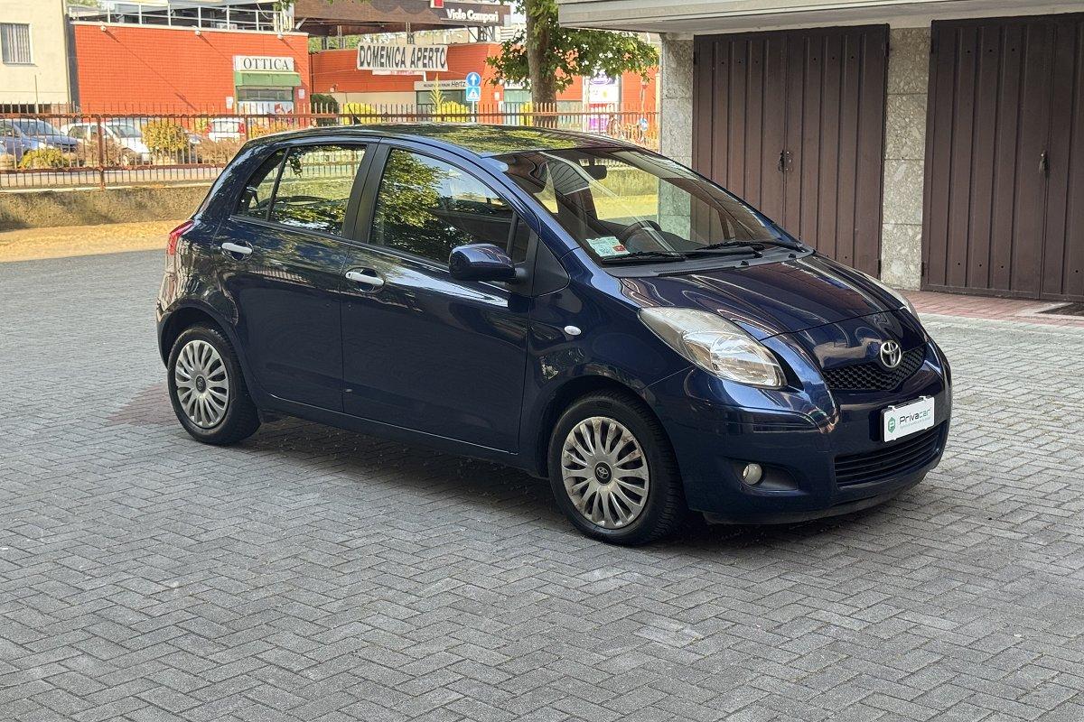 TOYOTA Yaris 1.4 D-4D DPF 5 porte Sol