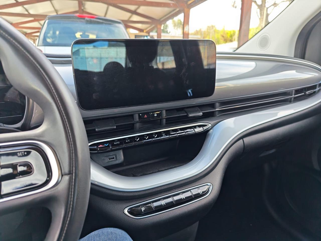 Fiat 500 500e berlina 42 kWh La Prima