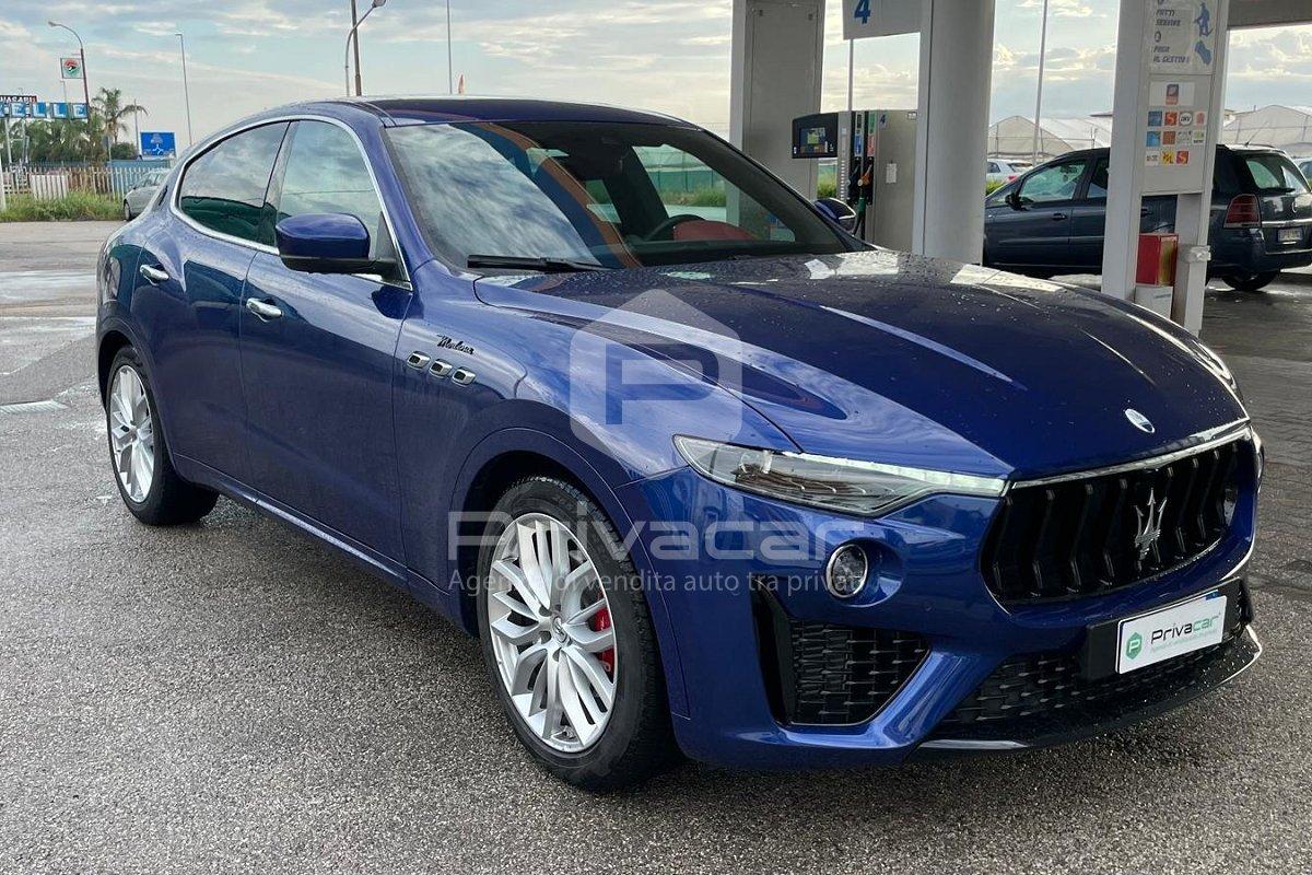 MASERATI Levante V6 350 CV AWD Modena